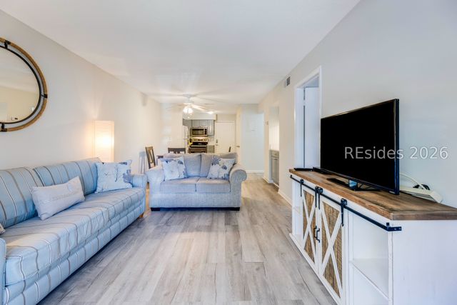 45 Folly Field Rd Apt 9H, Hilton Head Island, SC 29928