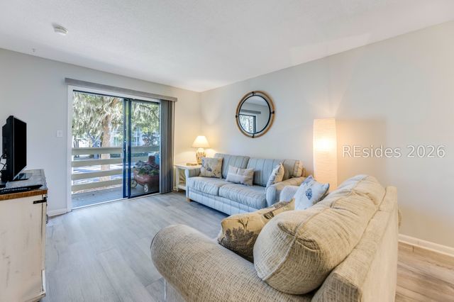 45 Folly Field Rd Apt 9H, Hilton Head Island, SC 29928
