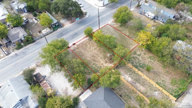 3 LOTS ON Guadalupe St, San Antonio, TX 78207