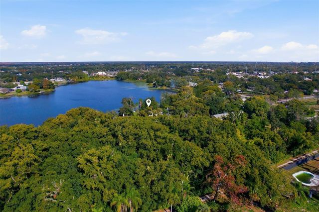 2814 W HUMPHREY STREET, Tampa, FL 33614