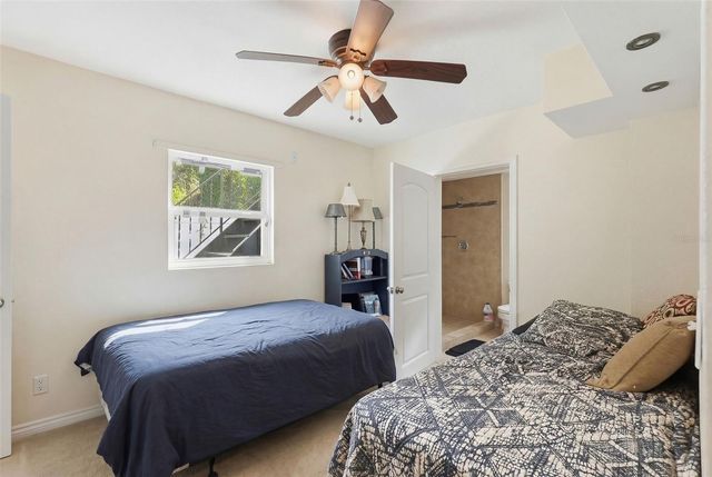 2814 W HUMPHREY STREET, Tampa, FL 33614