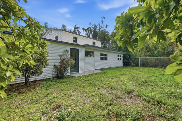 2814 W HUMPHREY STREET, Tampa, FL 33614