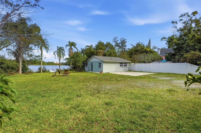 2814 W HUMPHREY STREET, Tampa, FL 33614