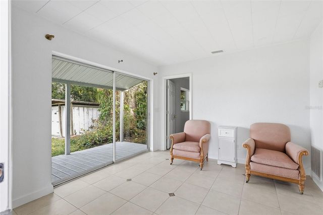 2814 W HUMPHREY STREET, Tampa, FL 33614