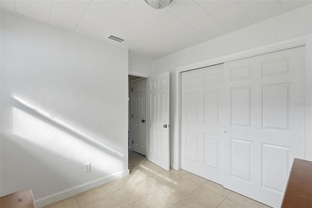 2814 W HUMPHREY STREET, Tampa, FL 33614