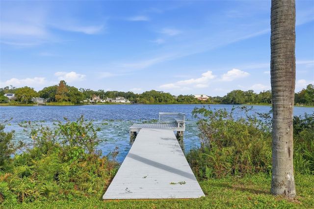 2814 W HUMPHREY STREET, Tampa, FL 33614