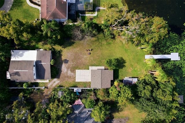 2814 W HUMPHREY STREET, Tampa, FL 33614