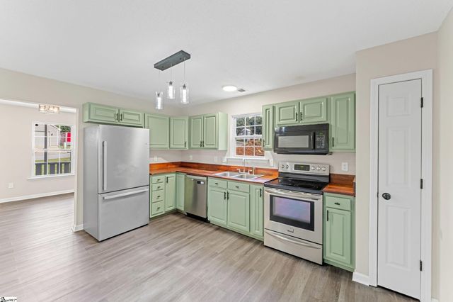 519 Duncan Station Drive, Duncan, SC 29334