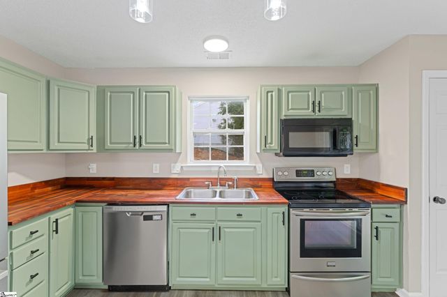 519 Duncan Station Drive, Duncan, SC 29334