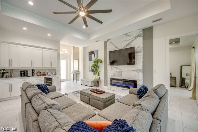 2256 SW 20th AVE, Cape Coral, FL 33991