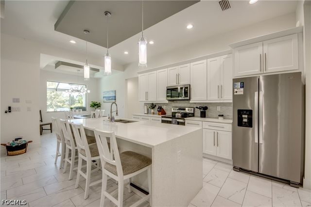 2256 SW 20th AVE, Cape Coral, FL 33991