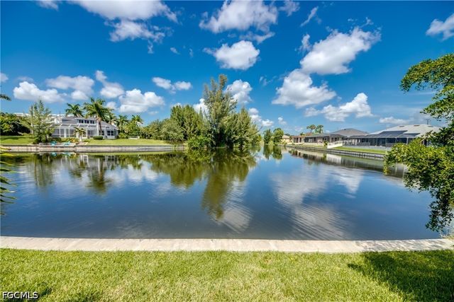 2256 SW 20th AVE, Cape Coral, FL 33991