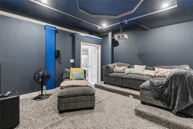 8212 OAKWOOD, Plano, TX 75024