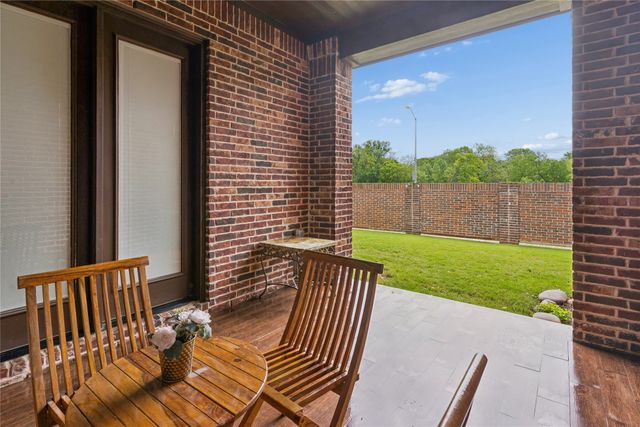 8212 OAKWOOD, Plano, TX 75024