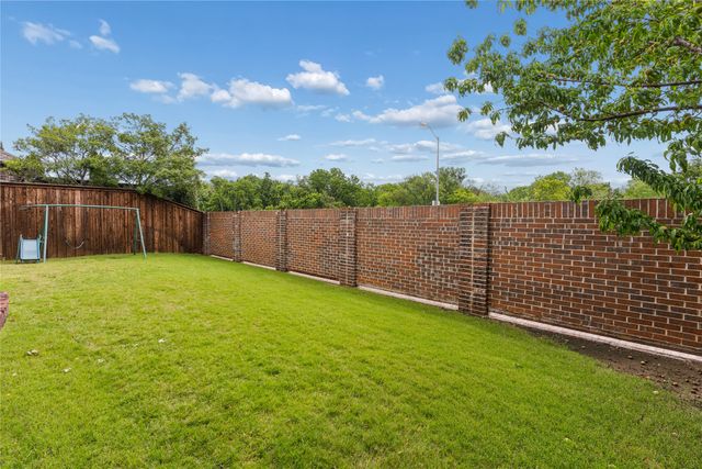 8212 OAKWOOD, Plano, TX 75024