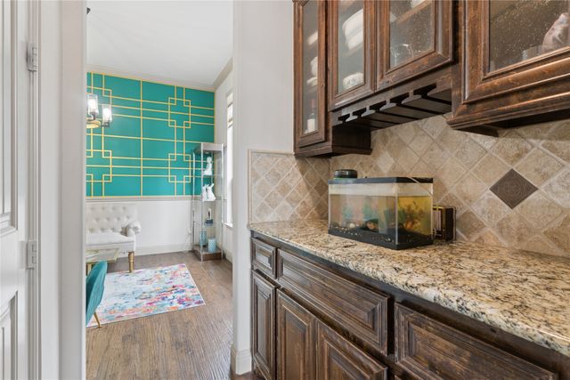 8212 OAKWOOD, Plano, TX 75024