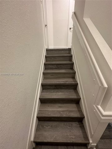 1030 SE 23rd Ter 1030, Homestead, FL 33035