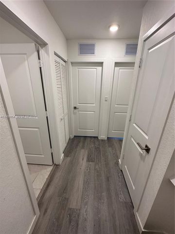 1030 SE 23rd Ter 1030, Homestead, FL 33035