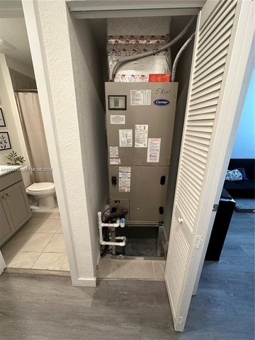 1030 SE 23rd Ter 1030, Homestead, FL 33035