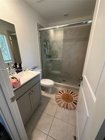 1030 SE 23rd Ter 1030, Homestead, FL 33035