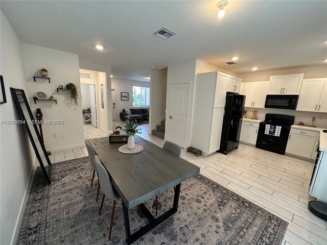 1030 SE 23rd Ter 1030, Homestead, FL 33035