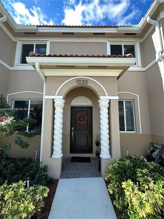 1030 SE 23rd Ter 1030, Homestead, FL 33035