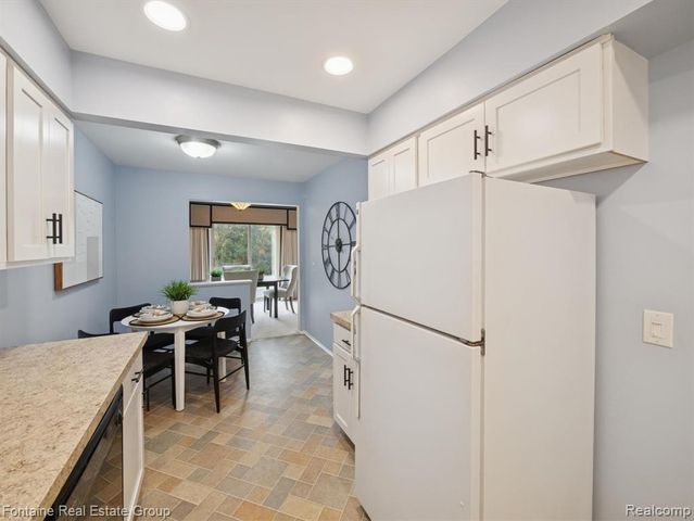 48124 Colony Farm Circle, Plymouth, MI 48170