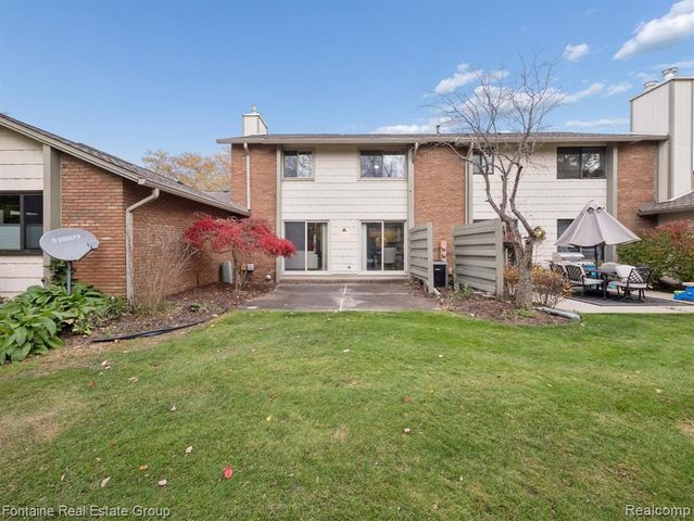 48124 Colony Farm Circle, Plymouth, MI 48170