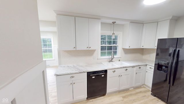 725 E 116th Street, Carmel, IN 46032