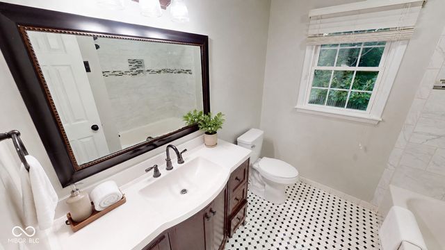 725 E 116th Street, Carmel, IN 46032