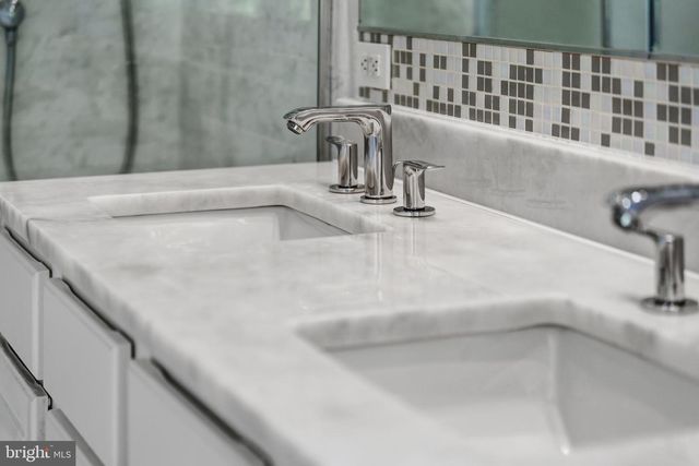 20750 BRIDALVEIL FALLS TER, Sterling, VA 20165