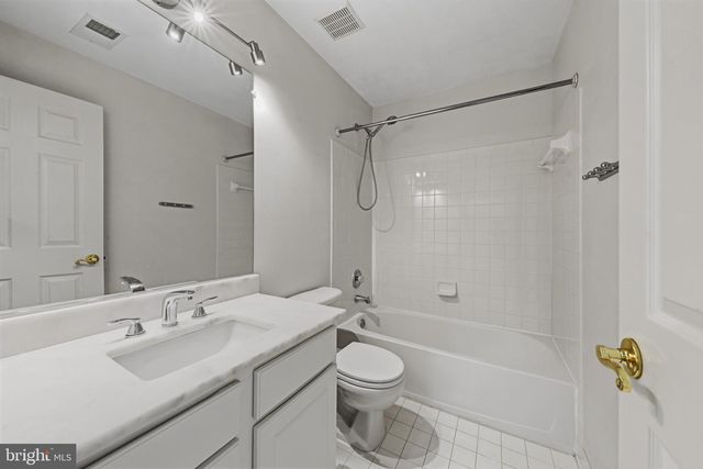 20750 BRIDALVEIL FALLS TER, Sterling, VA 20165