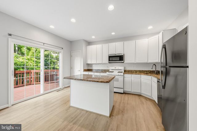 20750 BRIDALVEIL FALLS TER, Sterling, VA 20165