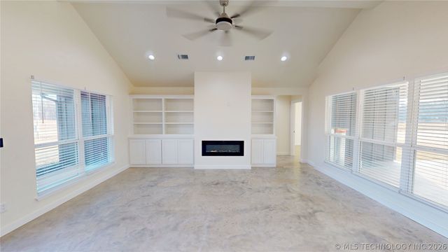 11767 Xander, Kingston, OK 73439