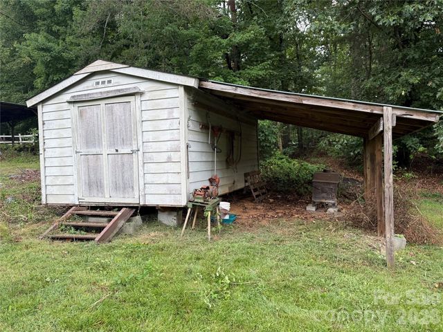 4954 Crawley Dale Street, Morganton, NC 28655