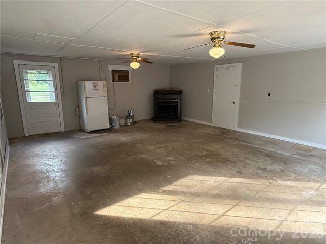 4954 Crawley Dale Street, Morganton, NC 28655