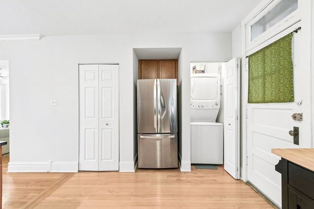623 Washington Boulevard 3N, Oak Park, IL 60302