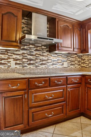 606 W Liberty Street, Claxton, GA 30417