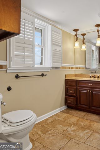 606 W Liberty Street, Claxton, GA 30417