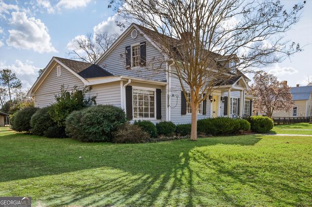 606 W Liberty Street, Claxton, GA 30417