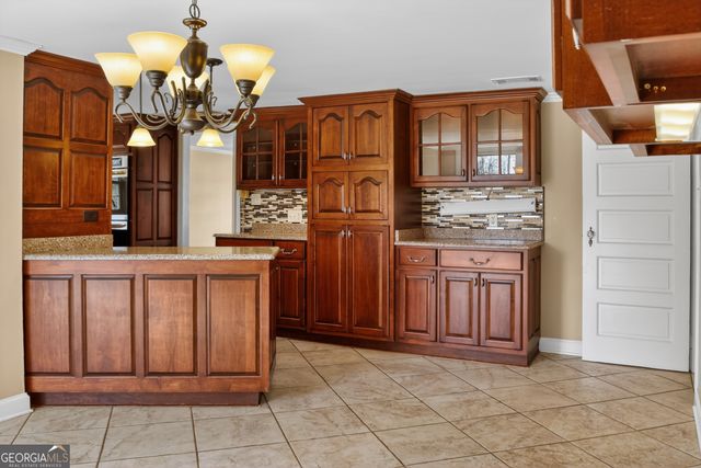 606 W Liberty Street, Claxton, GA 30417