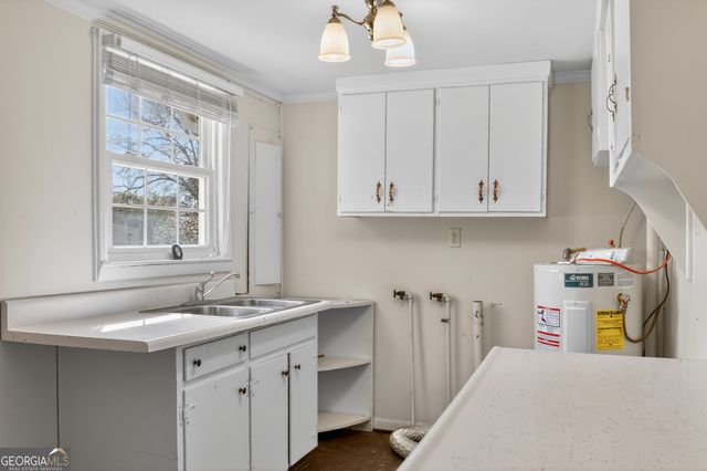 606 W Liberty Street, Claxton, GA 30417