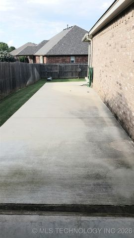 5016 E El Paso Street, Broken Arrow, OK 74014