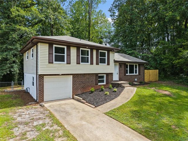 498 Queen Aliese Ln Lane, Jonesboro, GA 30236