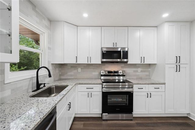 498 Queen Aliese Ln Lane, Jonesboro, GA 30236