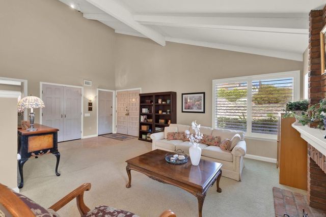 12475 Floresta Way, San Diego, CA 92128