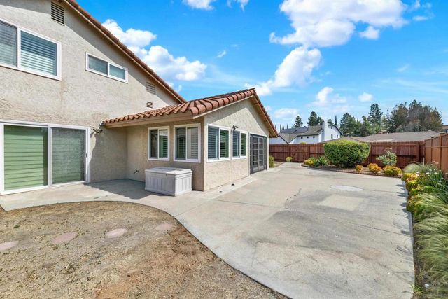 12475 Floresta Way, San Diego, CA 92128