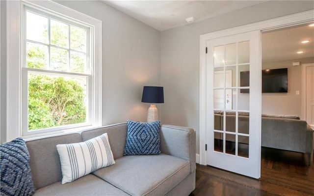 118 Ruggles Avenue 101, Newport, RI 02840