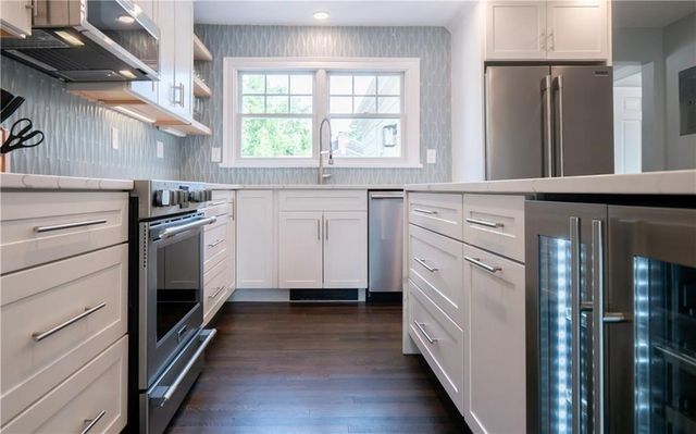 118 Ruggles Avenue 101, Newport, RI 02840