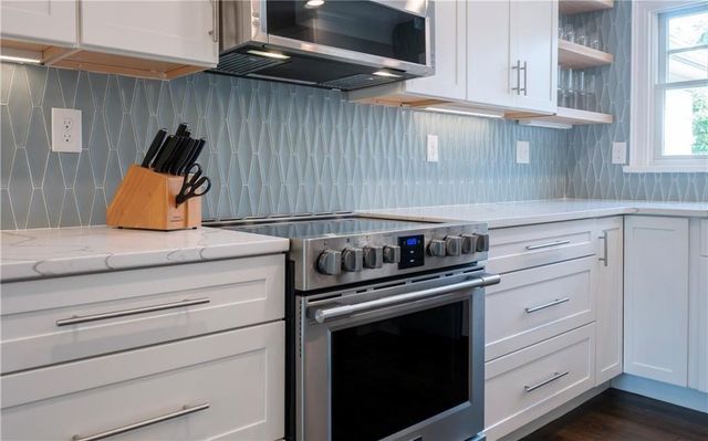 118 Ruggles Avenue 101, Newport, RI 02840